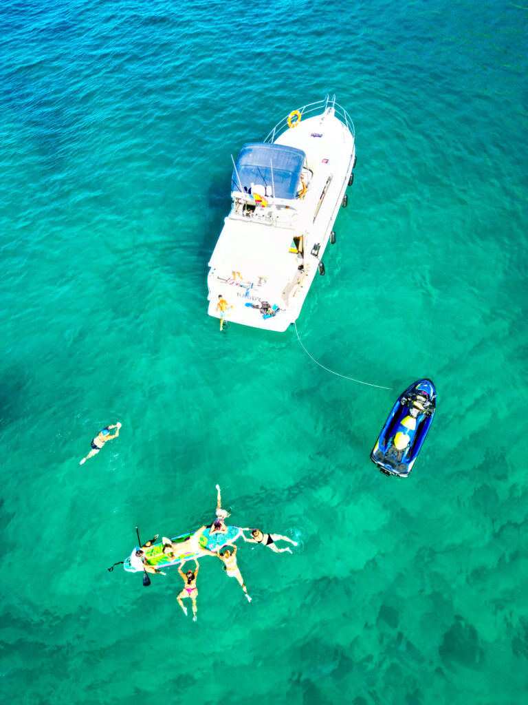 imagen desde dron de paddle surf